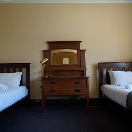 Sir Joseph Banks Hotel Sydney Esterno foto